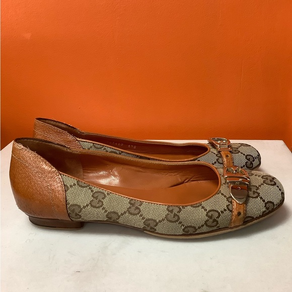 Gucci Flats - Picture 2 of 11